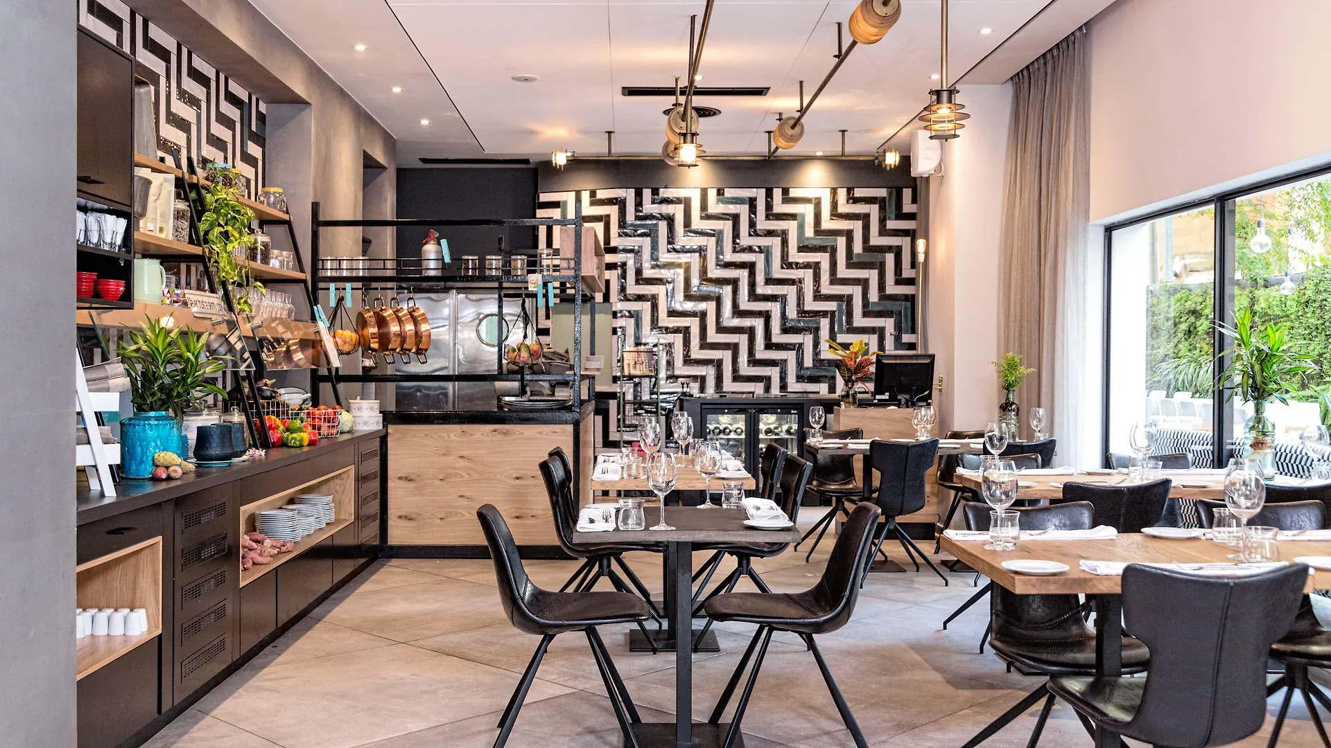 4 Prima Hotels in Tel Aviv City-Centre That Stand Out