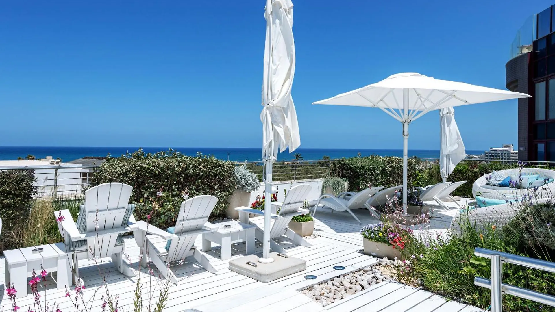 15 Smart Resort Hotels in Tel Aviv Promenade Worth Booking